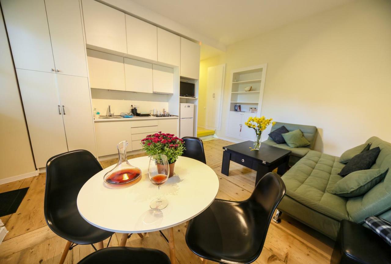 Parajhouse Appartamento Tbilisi Esterno foto