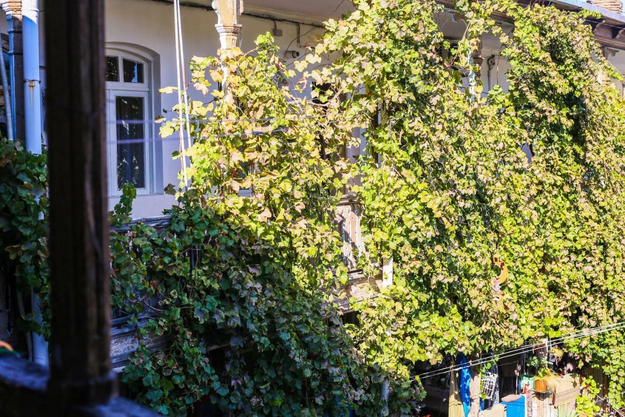 Parajhouse Appartamento Tbilisi Esterno foto